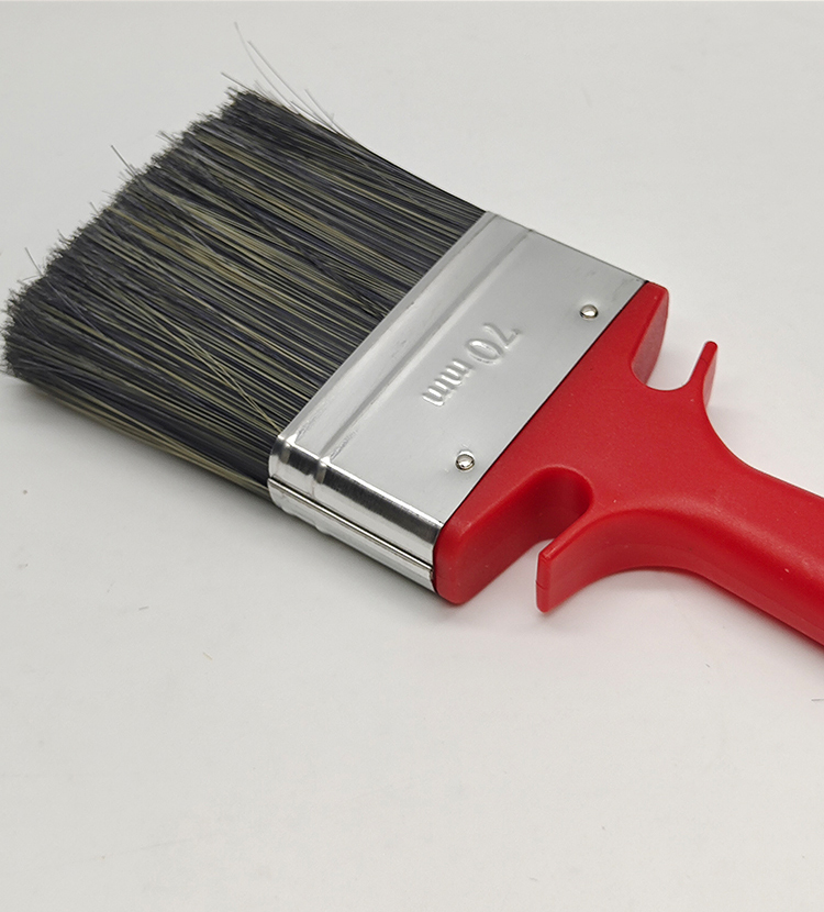 Synthetic bristles ideal for water-based paints Synthetic bristles ideal for water-based paints